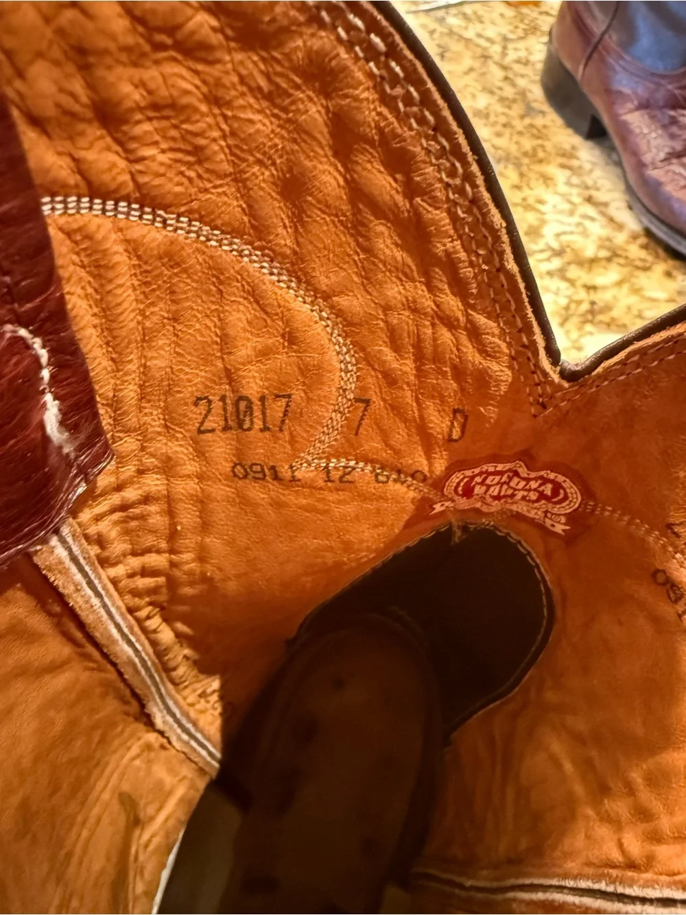 Nocona Boots Mens 7D Roper Style Western Leather Cowboy Boots in Deep Burgundy